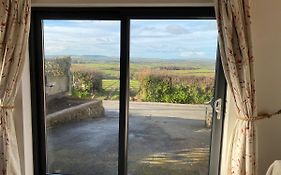 Stonecroft Cwtch